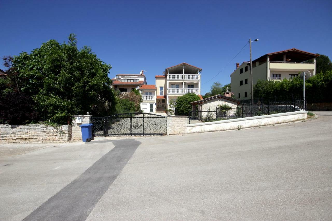 Apartments Domic Banjole Exterior photo